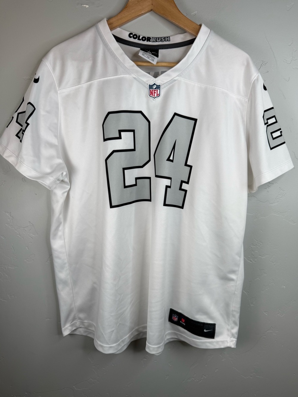 Nike Dri-Fit NFL Marshawn Lynch Jersey Oakland Raiders White Size XXL